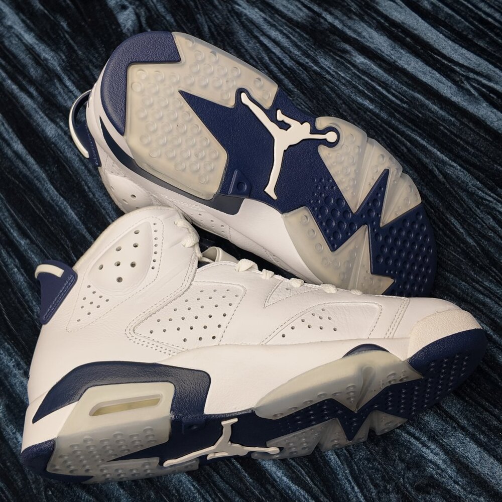 Air Jordan 6, White/Navy Blue, size 8